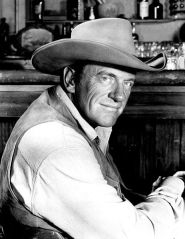 462px-James_Arness_Matt_Dillon_Gunsmoke_1967