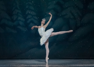 Angelina_Sansone_dans_Casse-Noisette,_Kansas_City_Ballet,_-4_décembre_2013_a
